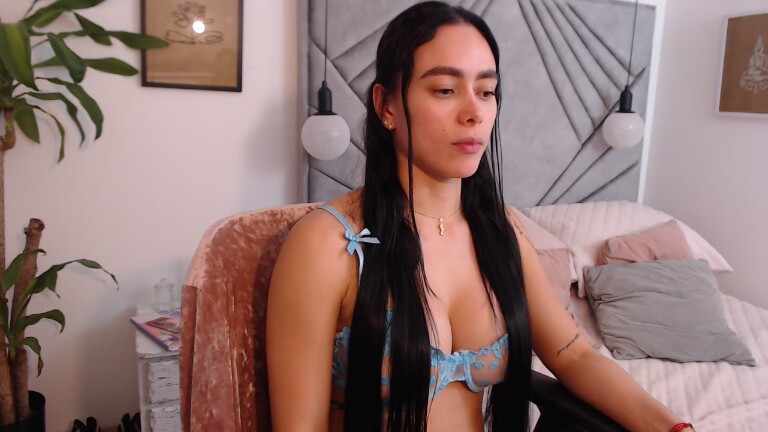 Abbiehernandez's Streamate show and profile