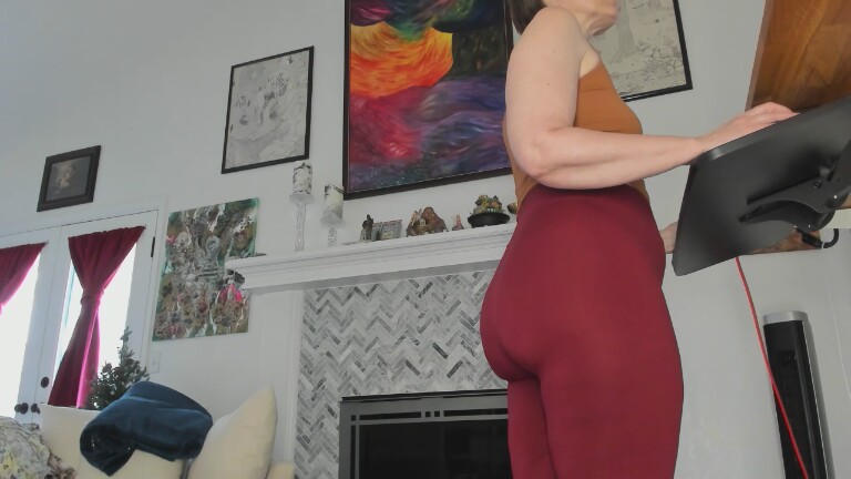 AuroraWillowsYogaMilf's Streamate show and profile