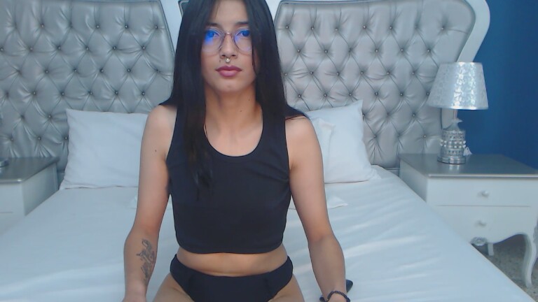 Alice_Coper's Streamate show and profile