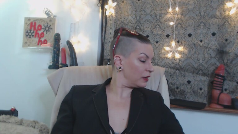 TheeLadyKatrina's Streamate show and profile