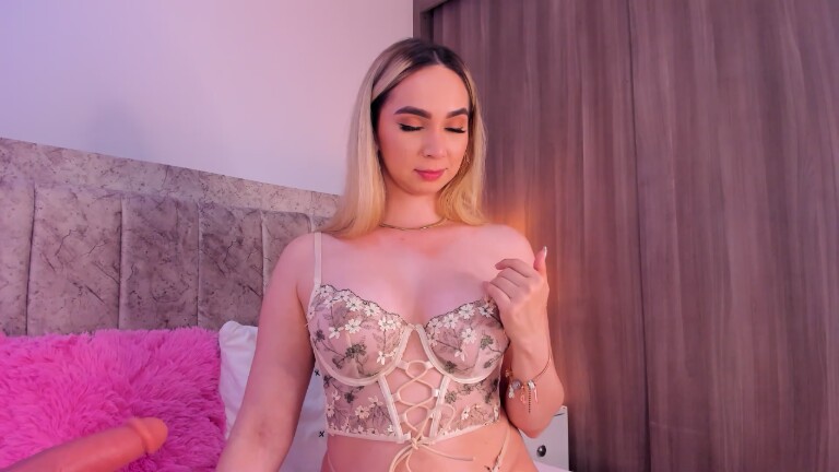 AmeliaCooperr's Streamate show and profile