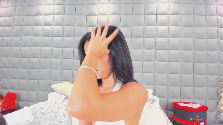 PaolaFalkon's Streamate show and profile