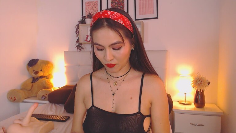 EmilyPricee's Streamate show and profile