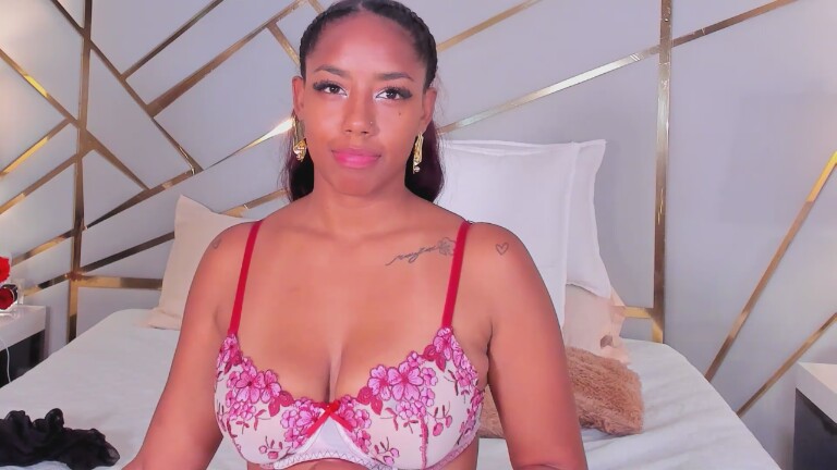 KiraHill's Streamate show and profile