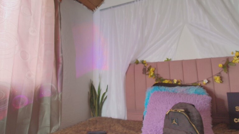 ConyAbril's Streamate show and profile