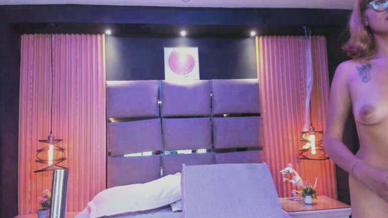 Alana_WaIker's Streamate show and profile