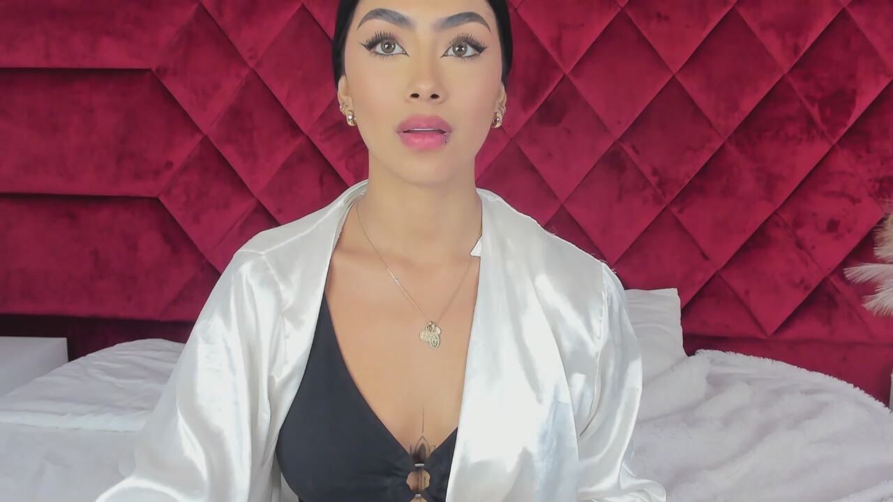 AdrianaKlose