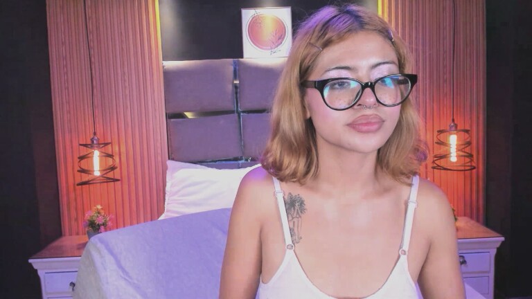 Alana_WaIker's Streamate show and profile