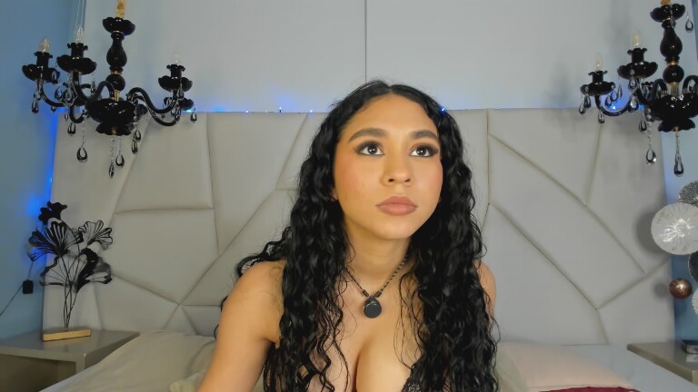 ScarlettFlever's Streamate show and profile