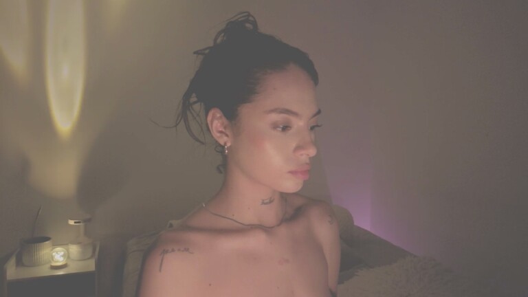 Kali71's Streamate show and profile