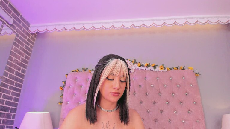 MadissonRey's Streamate show and profile