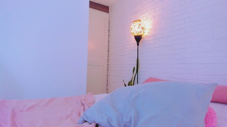 Ariana_More's Streamate show and profile