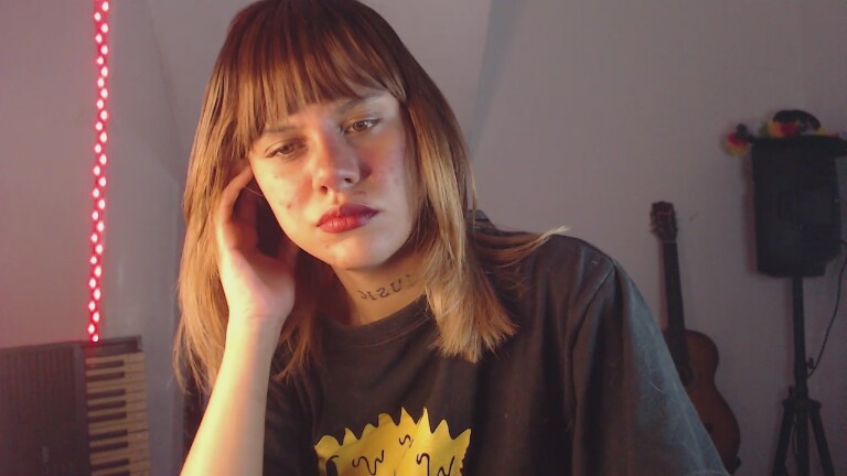 VictoriaDinucci's Streamate show and profile