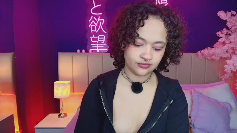 ZarahRosse's Streamate show and profile