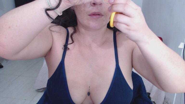 Girlhots's Streamate show and profile