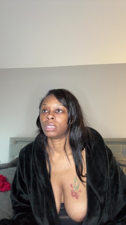 DreamyTif's Streamate show and profile