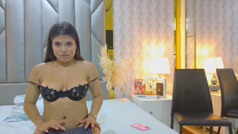 NoaFerrer's Streamate show and profile