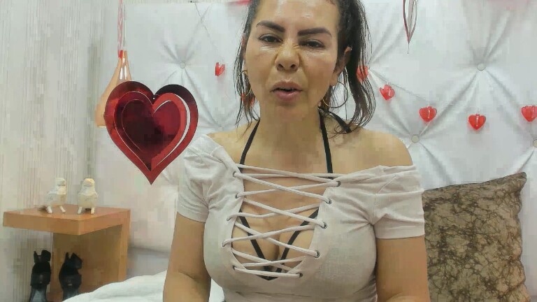 OrianaLaurent's Streamate show and profile