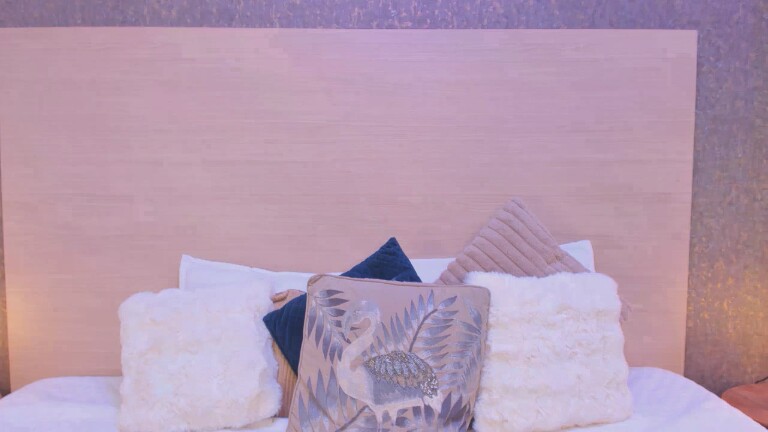 Ninaa_Bunny's Streamate show and profile