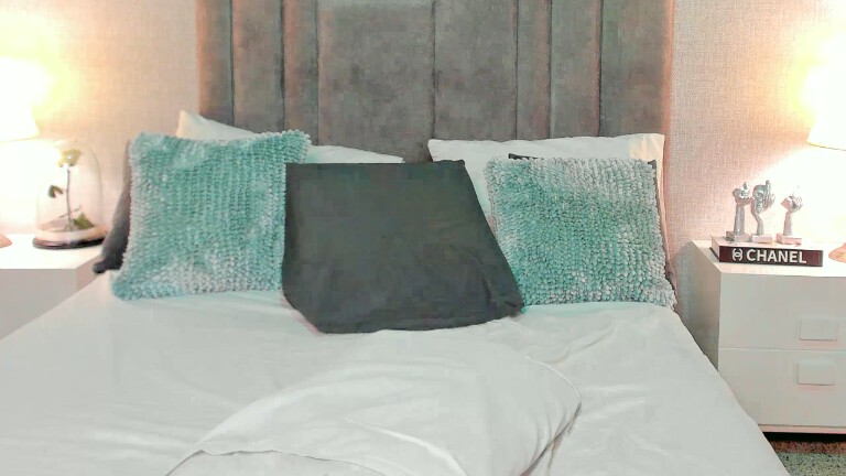 ZairaAbad's Streamate show and profile