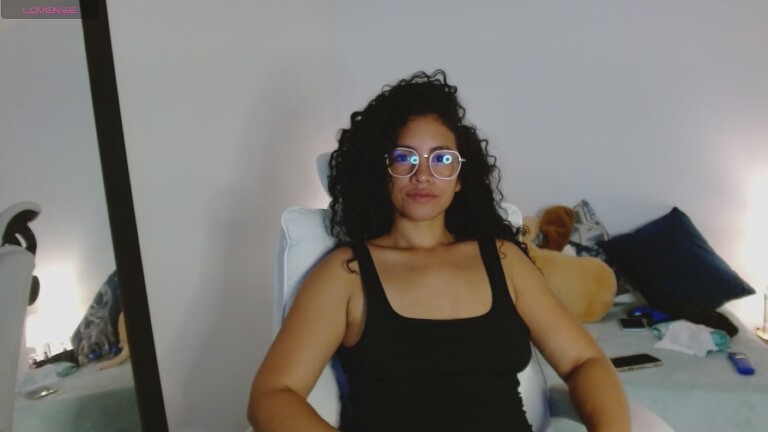 Valentina_blondell19's Streamate show and profile