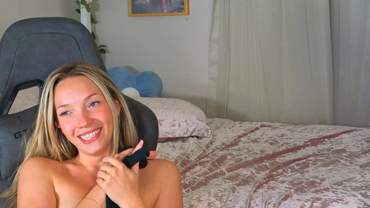 AnnaRayneXO