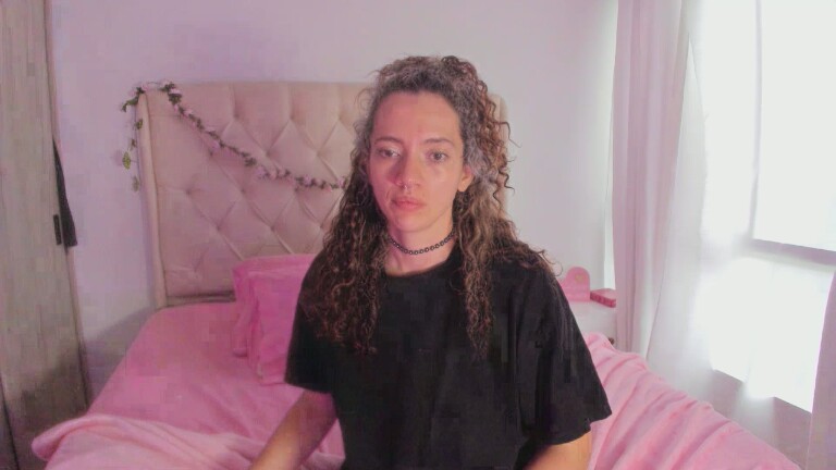 AliceKizar's Streamate show and profile