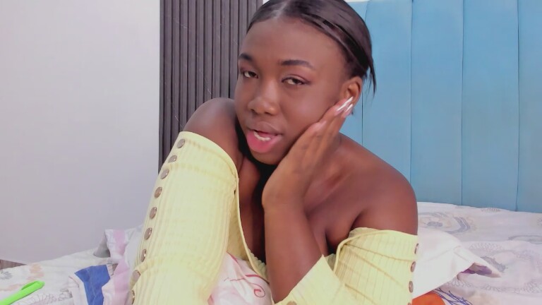 KarlyMoss's Streamate show and profile