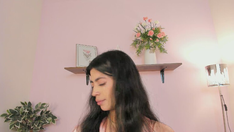 SaraFernandez's Streamate show and profile