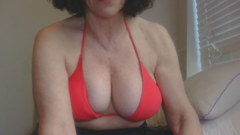 VivienneVale's Streamate show and profile