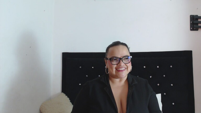 msemma18's Streamate show and profile