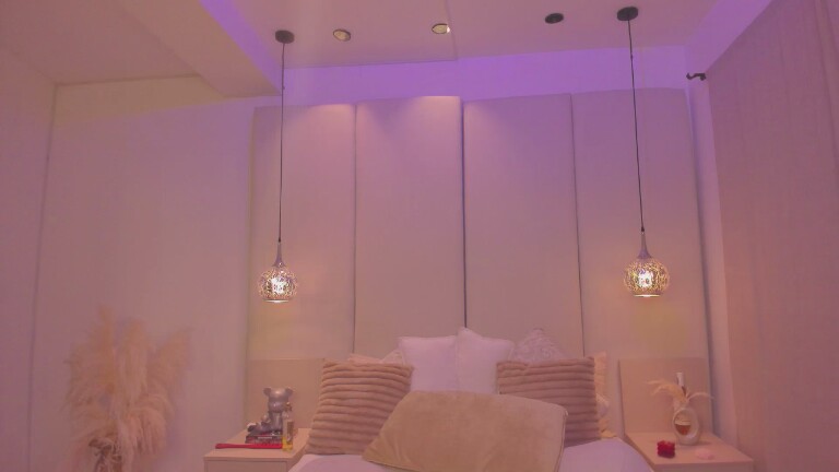 MirandaPagge's Streamate show and profile