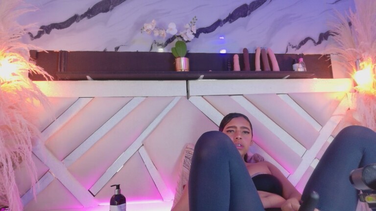 ZoeJohnson66's Streamate show and profile