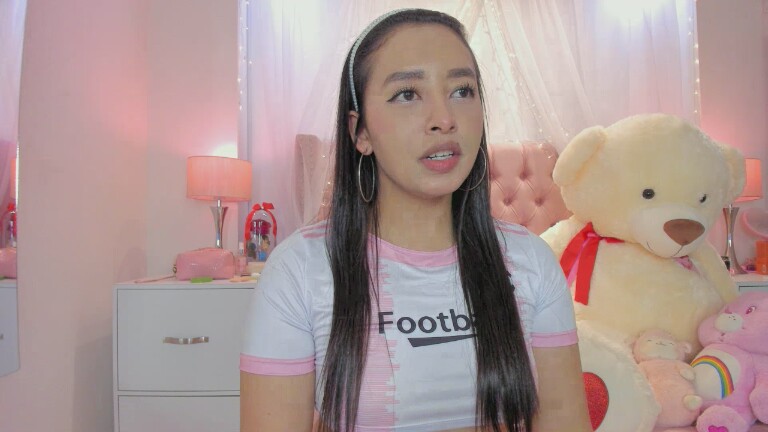 AlexandraWinterr's Streamate show and profile