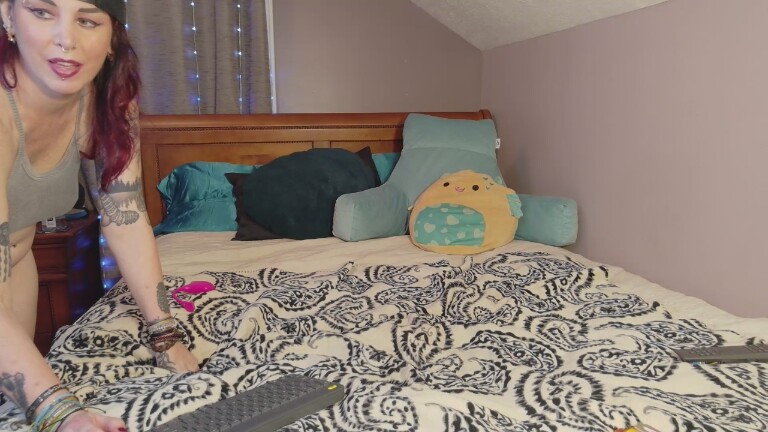 Punkylux's Streamate show and profile