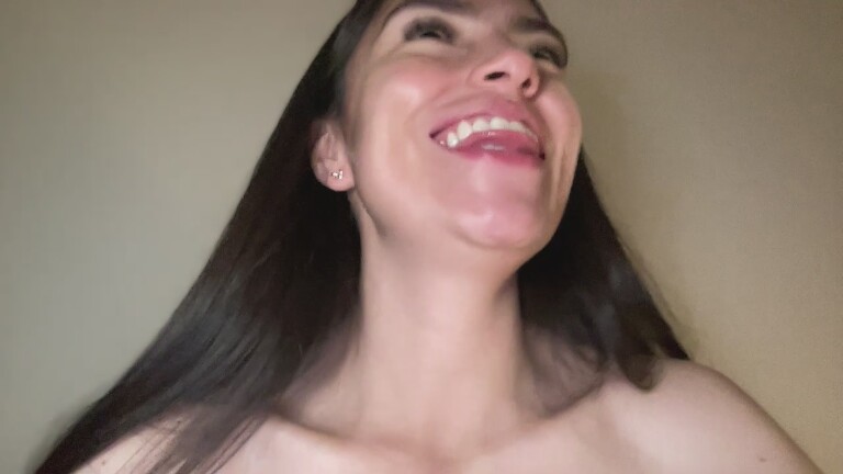 Bellasmmith's Streamate show and profile