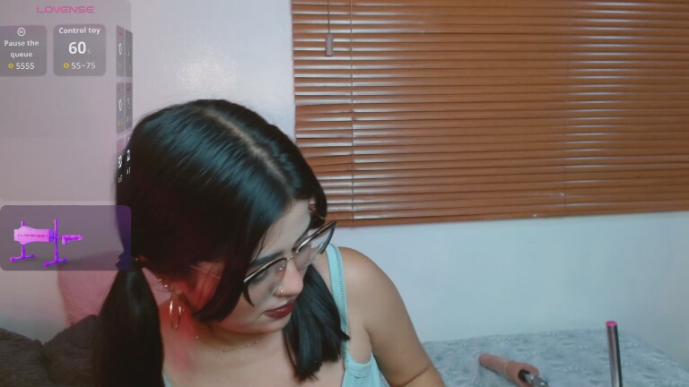 mila_quin's Streamate show and profile