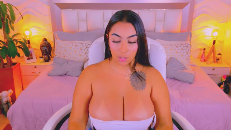 MartinaPiero's Streamate show and profile